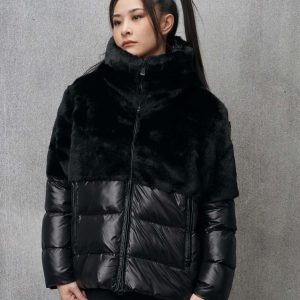 Blauer Giubbino Corto in nylon ed ecopelliccia 24WBLDC02290